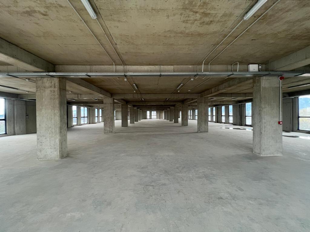 AFFITTIAMO EDIFICIO MULTIFUNZIONALE!!