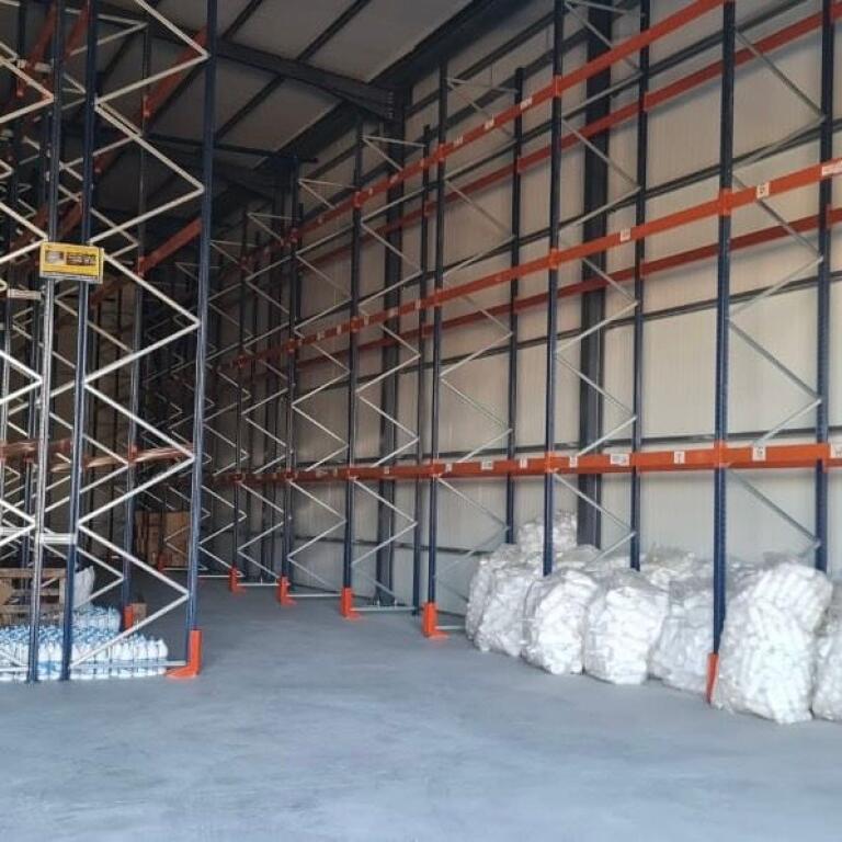 Warehouses for rent Vorë