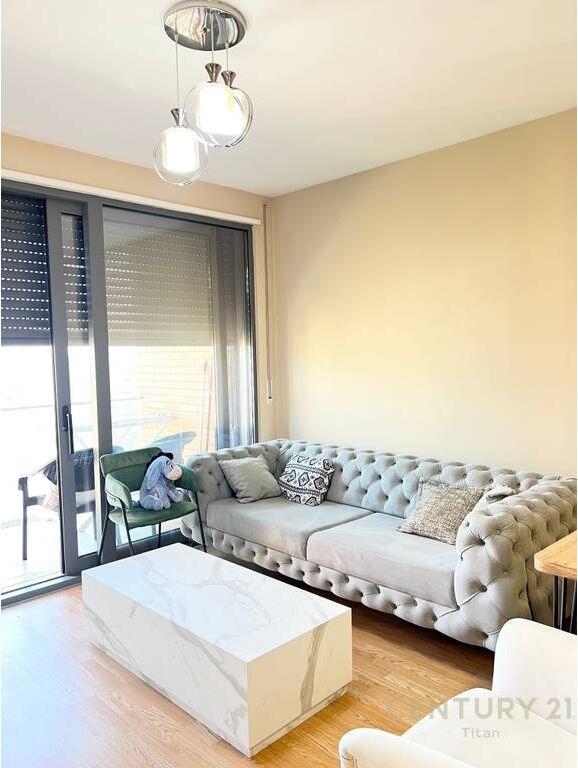 Jepet me qira apartament 2+1+2 te Fiori di Bosco