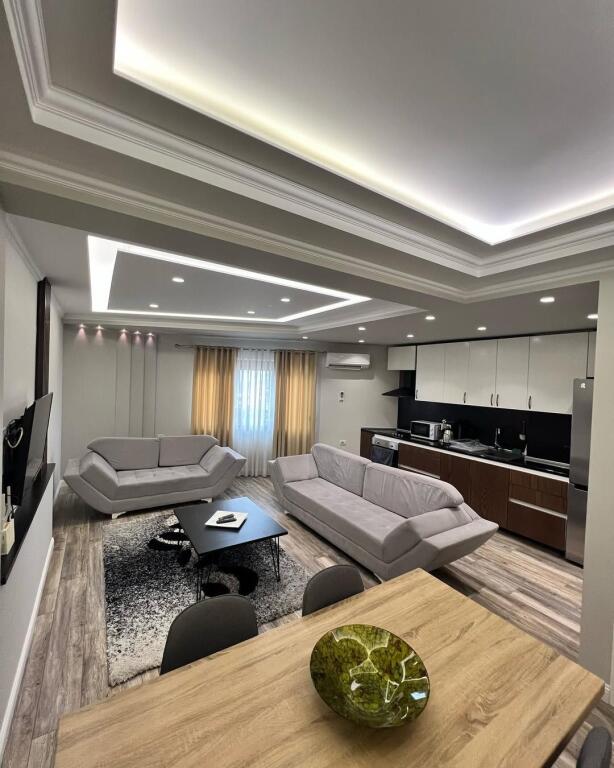 🏠 Apartment 2+1 for sale in Neighborhood 7, near the former Municipality, Korçë!