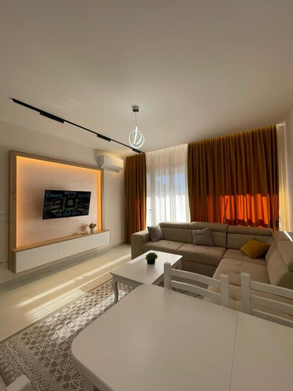 🏡 APARTAMENT ME QERA 1+1 PRANVERA DURES