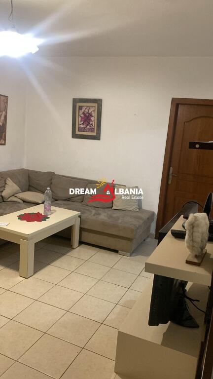 Jepet me qera apartament 1+1 tek rruga e Dibres prane shkolles Bajram Curri (ID 4219477)