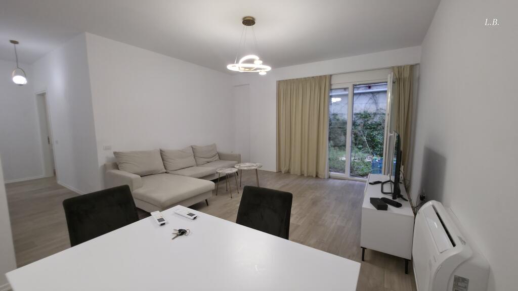 Jepet Apartament me Qira – FZ Residence