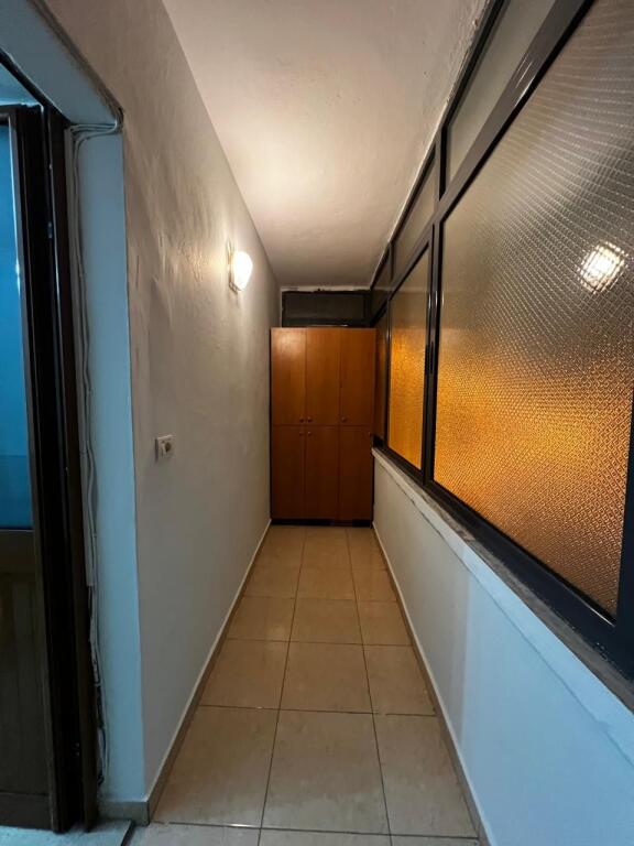 Apartament 1+1 me Qera Afatgjate - Rruga e Dibres, sheshi Medresese Tirane