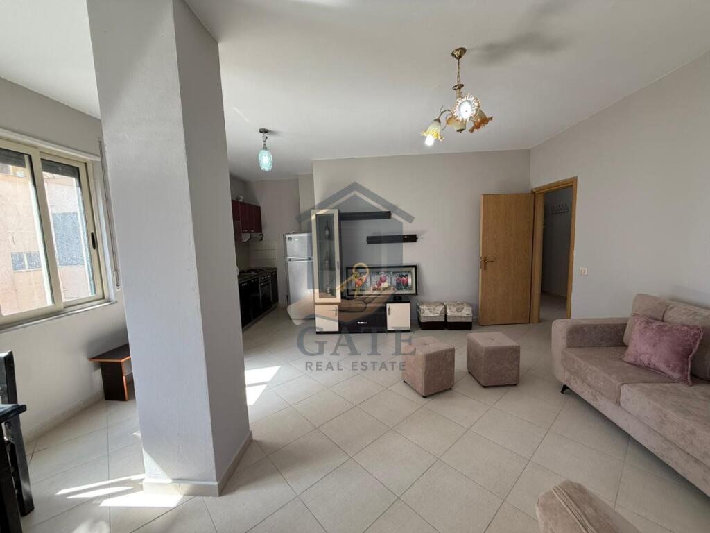 Appartamento 2+1 in affitto, con 1 bagno e 1 balcone – Spiaggia, Durrës