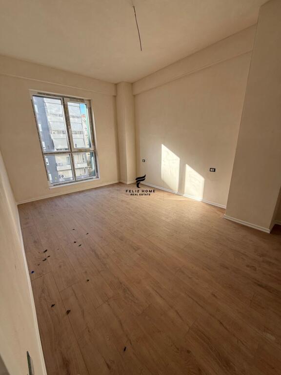 OFFICE FOR RENT 100 M2 PARIS COMMUNE 1200 EURO