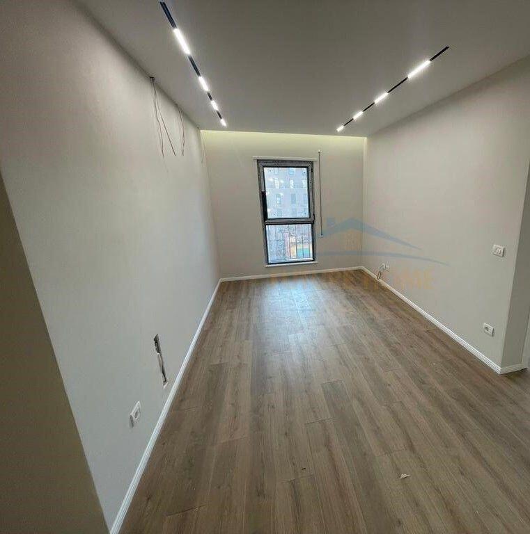 Apartament 2+1, Pazari i Ri, Tirane.