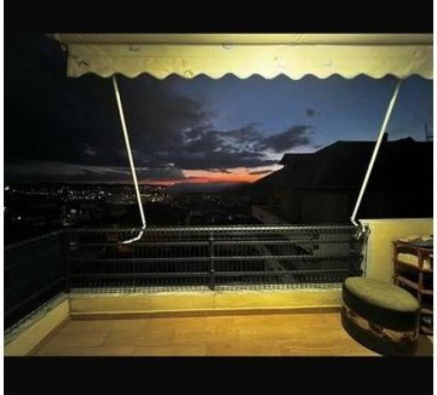 Apartament me qira ne fresk,Afer hotel gaxherrit