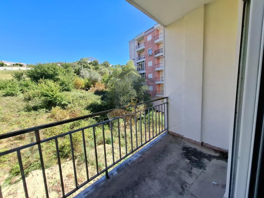 Shitet, Apartament 1+1 Shkembi i Kavajes, Durres