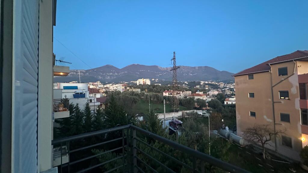 In affitto 3+1+2+parcheggio KODRA E PRIFTIT 550 mila lek