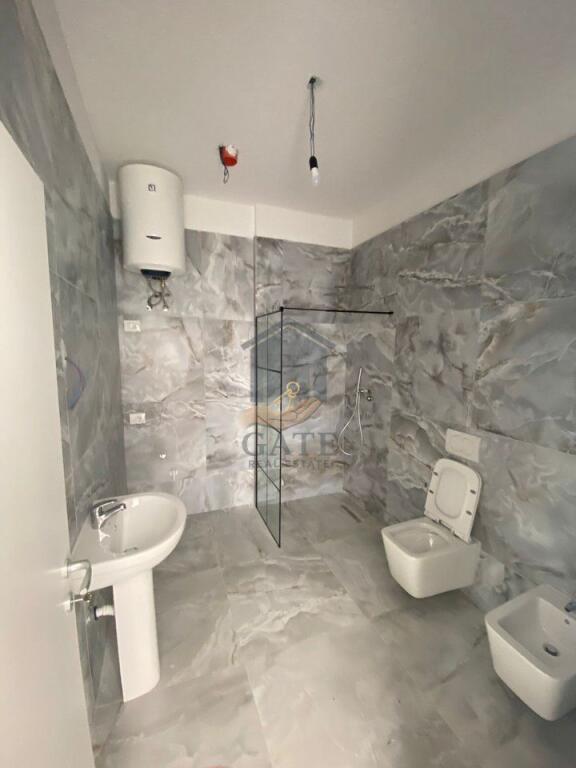 Shitet, Apartament 1+1 Shkembi i Kavajes, Durres