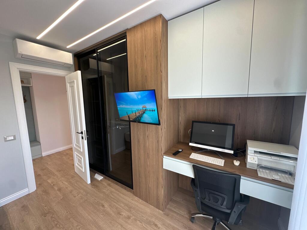 Apartment 2+1+2 for sale, Elbasanit Street