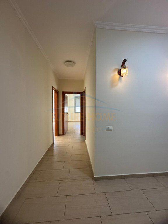 Affitto, Locali Commerciali Per Uffici, 9 Piani, Centro