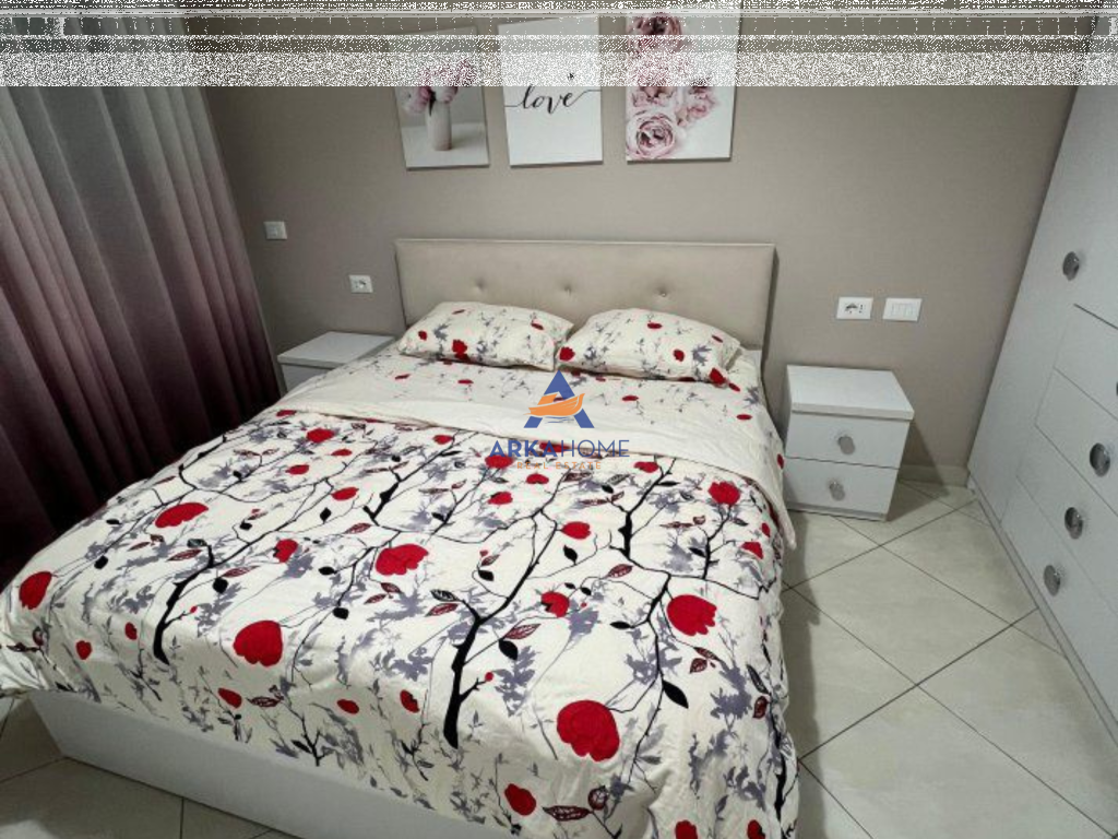 AFFITTASI APPARTAMENTO 1+1 "SOHO BAR,ASTIR" 450 EURO