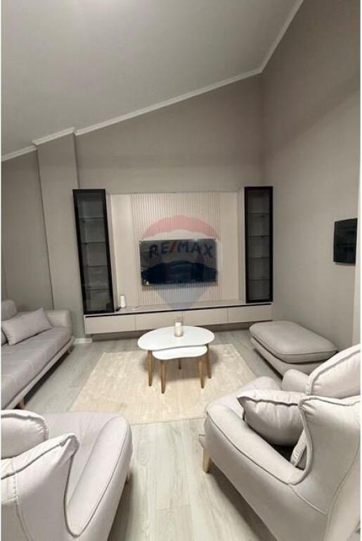 APARTMENT 2+1 WITH 2 PARKING SPOTS DRY LAKE