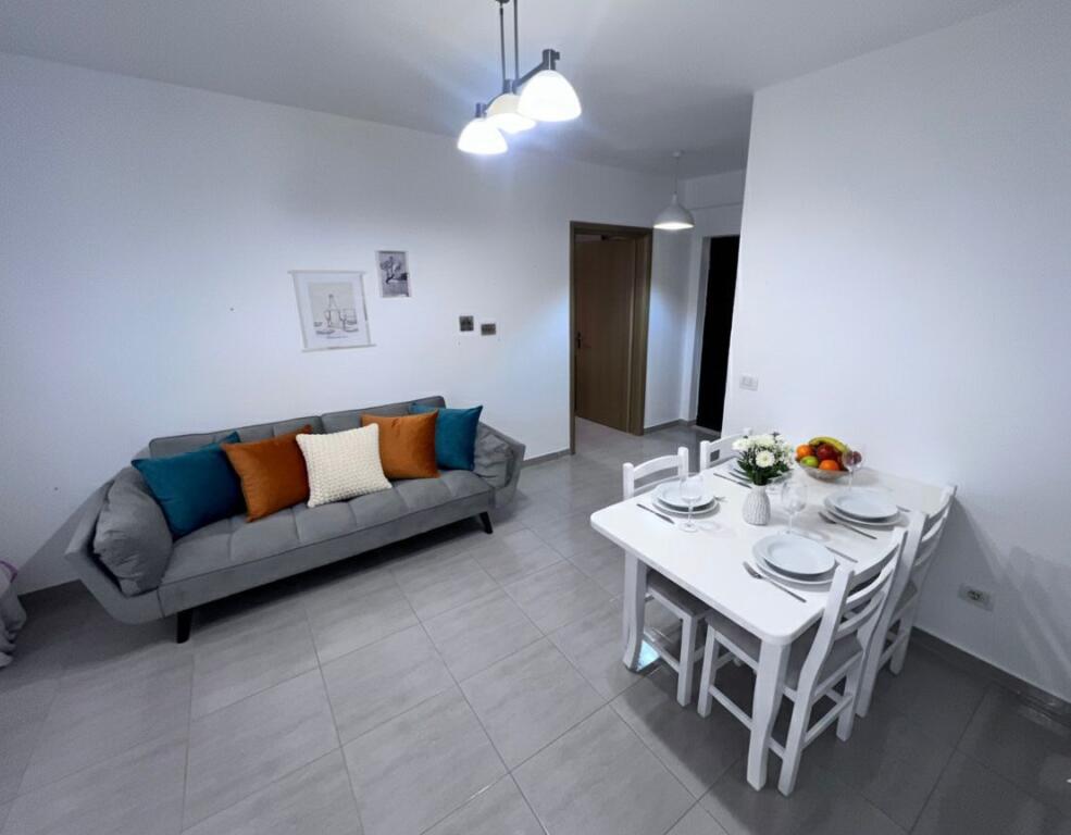 🏡 Shitet apartament 1+1 te Shkembi i Kavajes, Durres