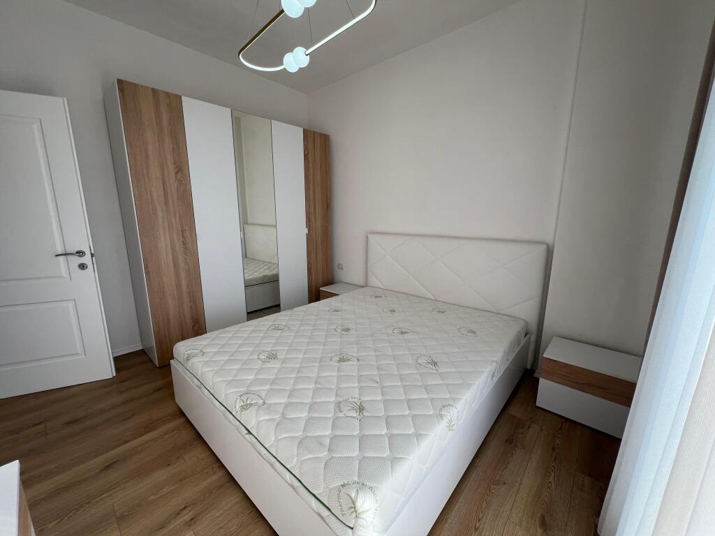 Apartment 2+1, Don Bosko!