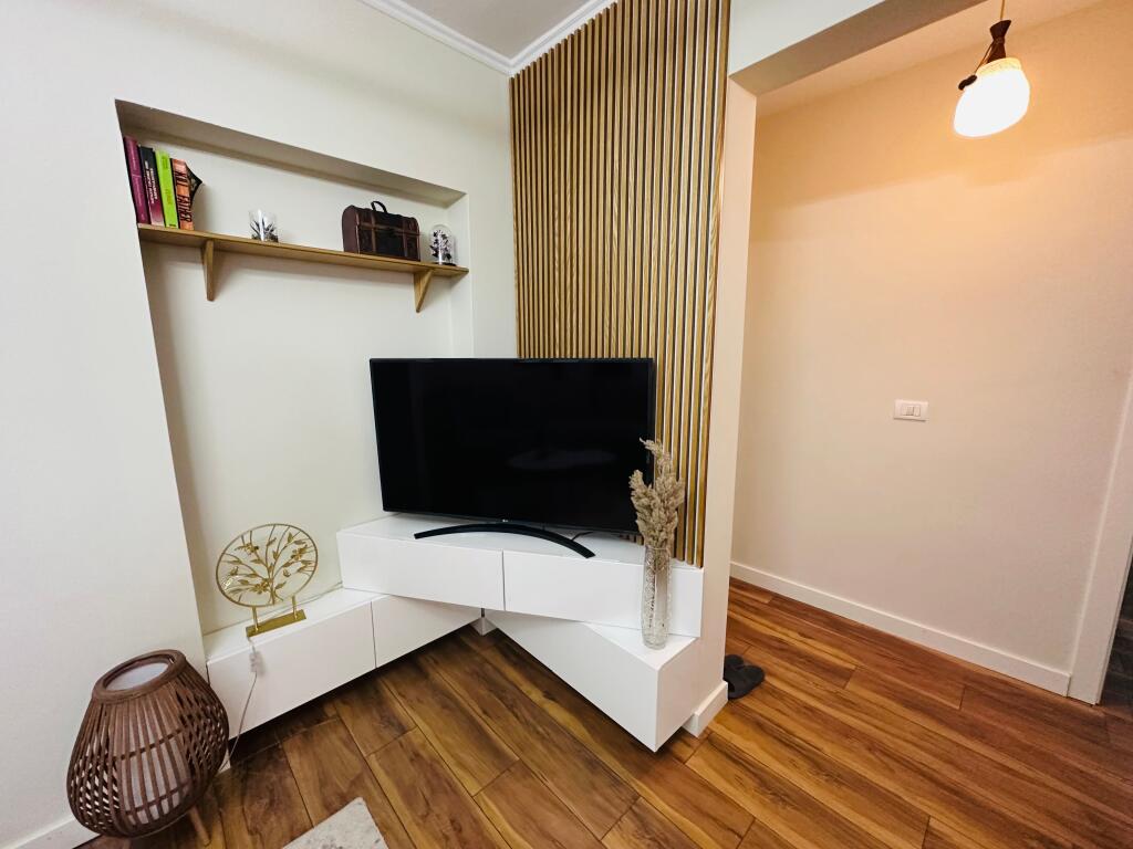 Jepet Me Qera Apartament 2+1+1 Ballkon