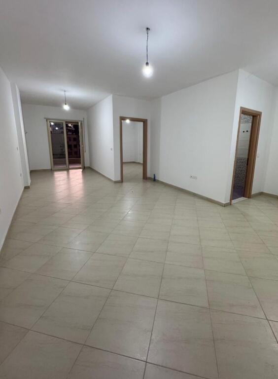 Apartament 1+1, Fresku, Tiranë