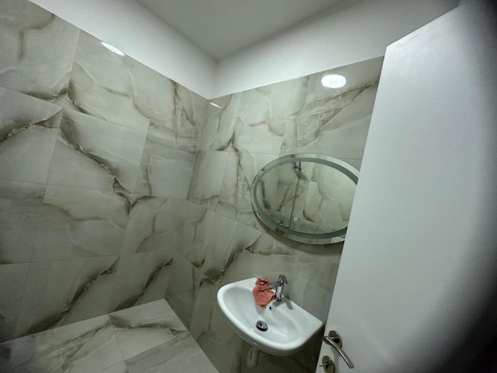 Appartamento 1+1 in affitto 📍 Grand Gallery, Yzberisht💶 Prezzo: 500 € / mese