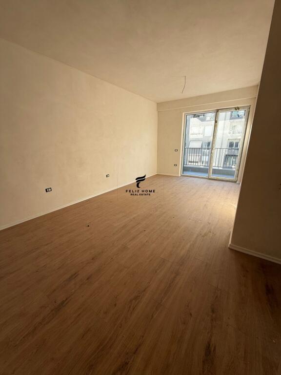 OFFICE FOR RENT 100 M2 PARIS COMMUNE 1200 EURO