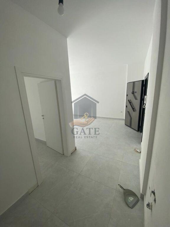 In vendita, appartamento 1+1 Shkembi i Kavajes, Durres