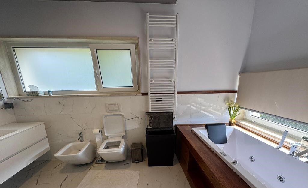 VILE INDIVIDUALE ME PISHINE PER QIRA PRANE TEG