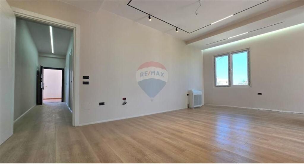 Penthouse Luksoze në Shitje – Lungomare, Vlorë