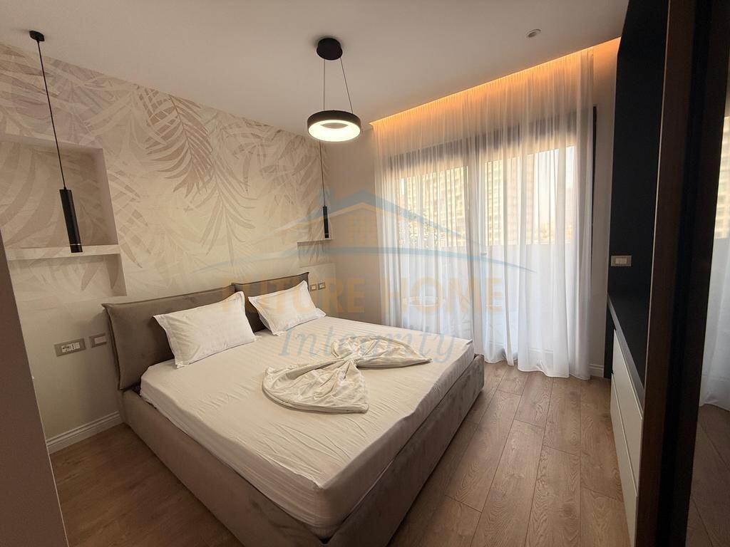 Shitet, Apartament 2+1+2+Depo, Rruga e Elbasanit, Tiranë.