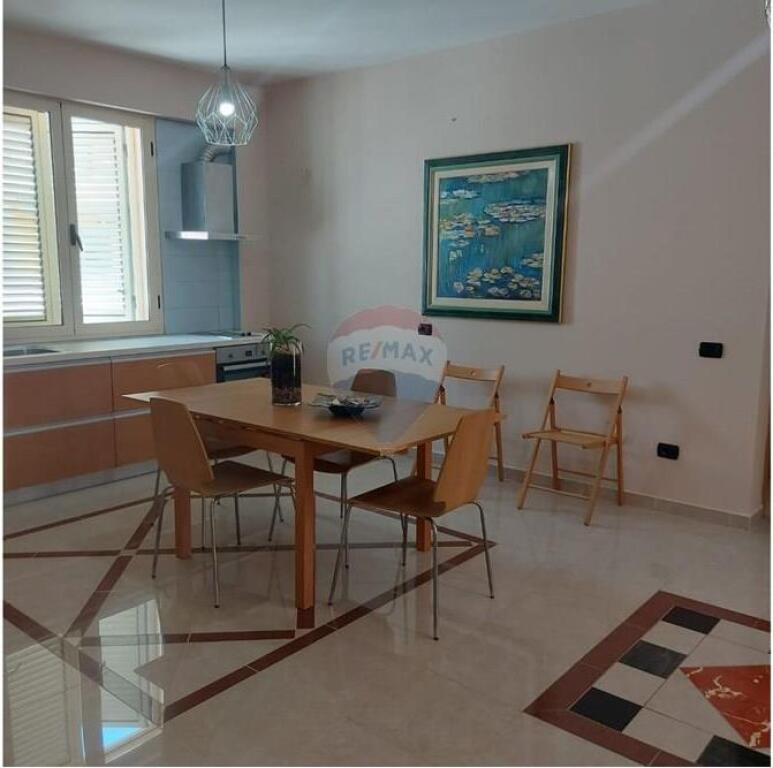 Penthouse Ekskluzive në Shitje – Lungomare, Vlorë