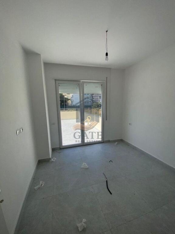 For sale, 2+1 Apartment Shkembi i Kavajes, Durres