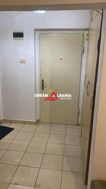 Jepet me qera apartament 1+1 tek rruga e Dibres prane shkolles Bajram Curri (ID 4219477)