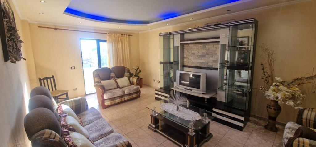 For rent 2+1 apartment + separate kitchen space at New Boulevard