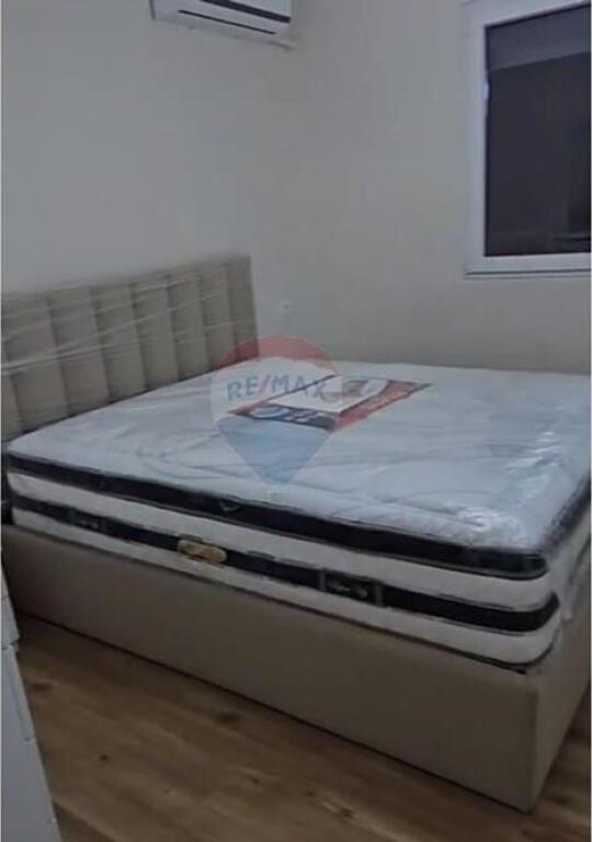 Apartament - Për Shitje 1+1 Shkolla e Bashkuar, Tiranë