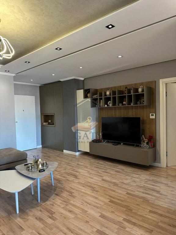 🏡 Appartamento 2+1+2 Bagni In Affitto