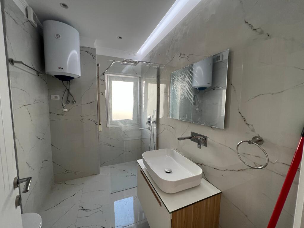 📣 QERA SUPER Apartament 2+1 Me Parking 📍 Prane Qendres 🛣️ Rruga "Him Kolli" ✨