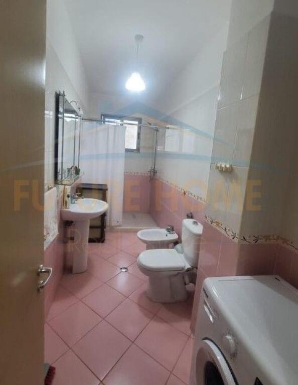 Qera, Apartament 1+1, Fresku, Tiranë