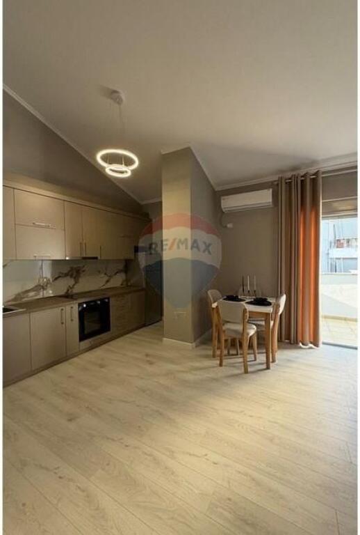 APARTMENT 2+1 WITH 2 PARKING SPOTS DRY LAKE