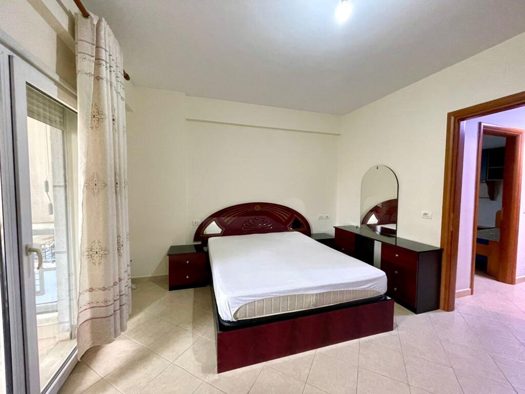 Apartament 2+1 per qera te Komuna E Parisit