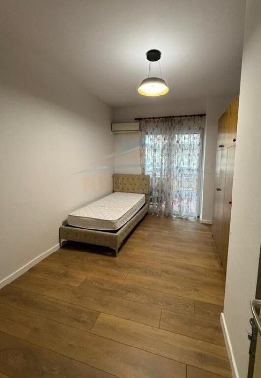 Apartament 2+1+2, Oxhaku , Tiranë