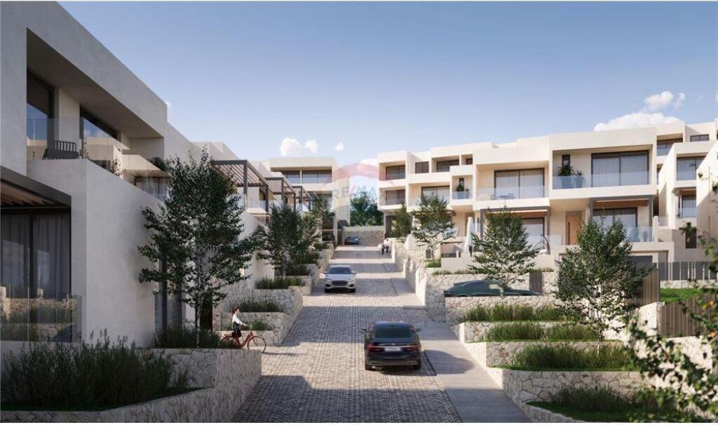 Villa - In Vendita - Vlorë, Vlorë(ID: 530401002-851)