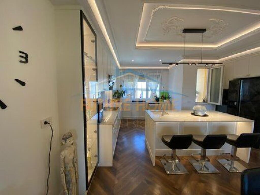 For sale, Apartment 4+1+3+2 Parking Spaces, Residence "EURO 3D", Tirana.