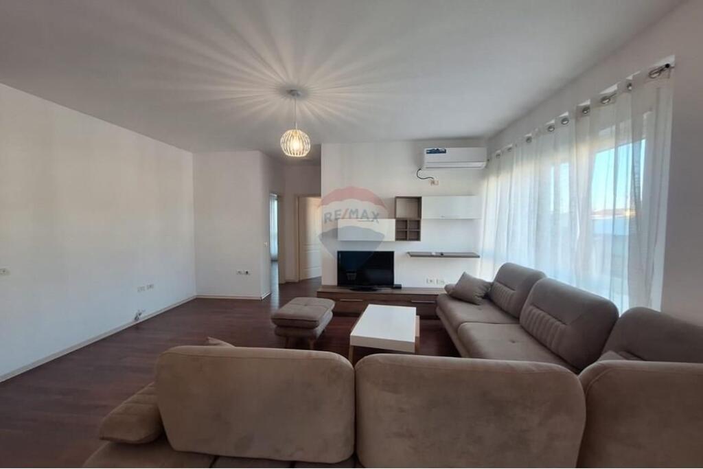 2+1 APARTMENT FOR RENT ON BILL CLINTON STREET