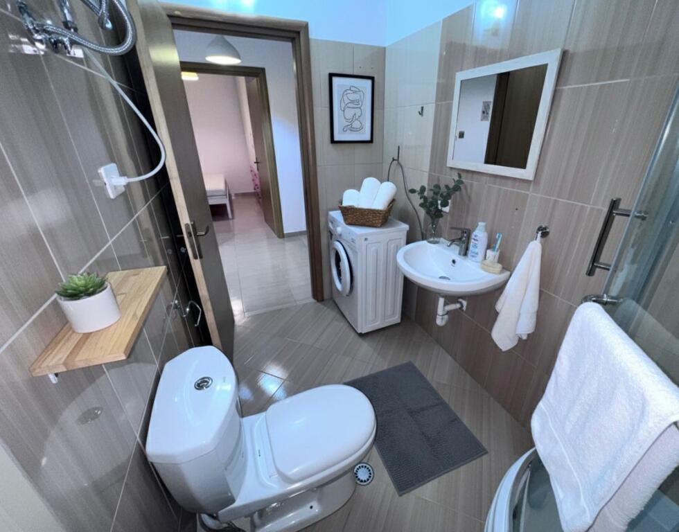 🏡 Shitet apartament 1+1 te Shkembi i Kavajes, Durres