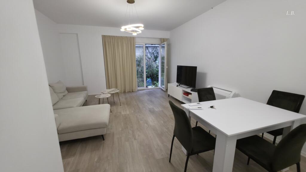 Jepet Apartament me Qira – FZ Residence