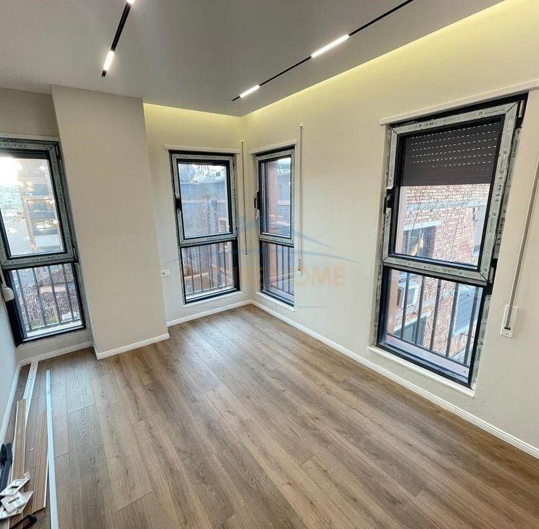 Apartament 2+1, Pazari i Ri, Tirane.