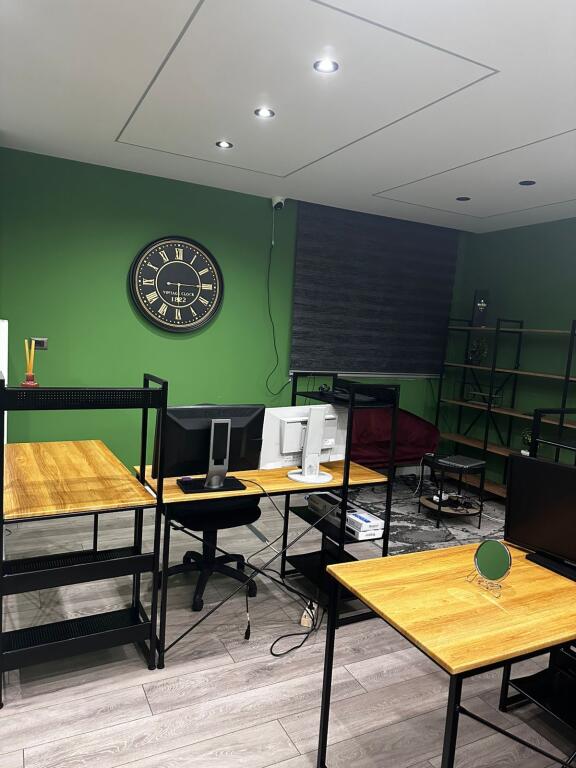 ✨ZYRË ME QIRA E MOBILUAR - RRUGA XHANFIZE KEKO✨