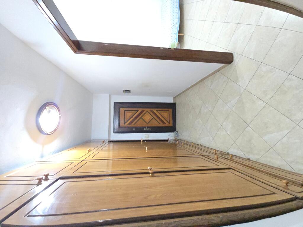 JEPET ME QERA APARTAMENT 2+1 PRANE STADIUMIT DURRES