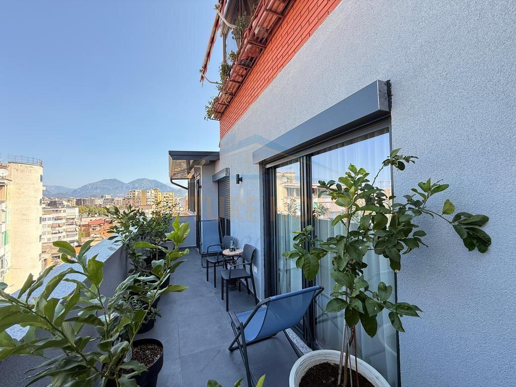 Shitet, Apartament 2+1+2+Depo, Rruga e Elbasanit, Tiranë.