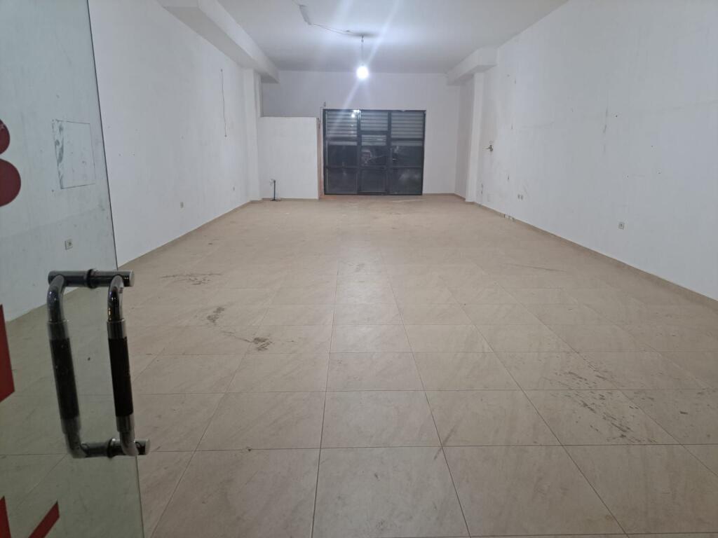 Business premises for rent